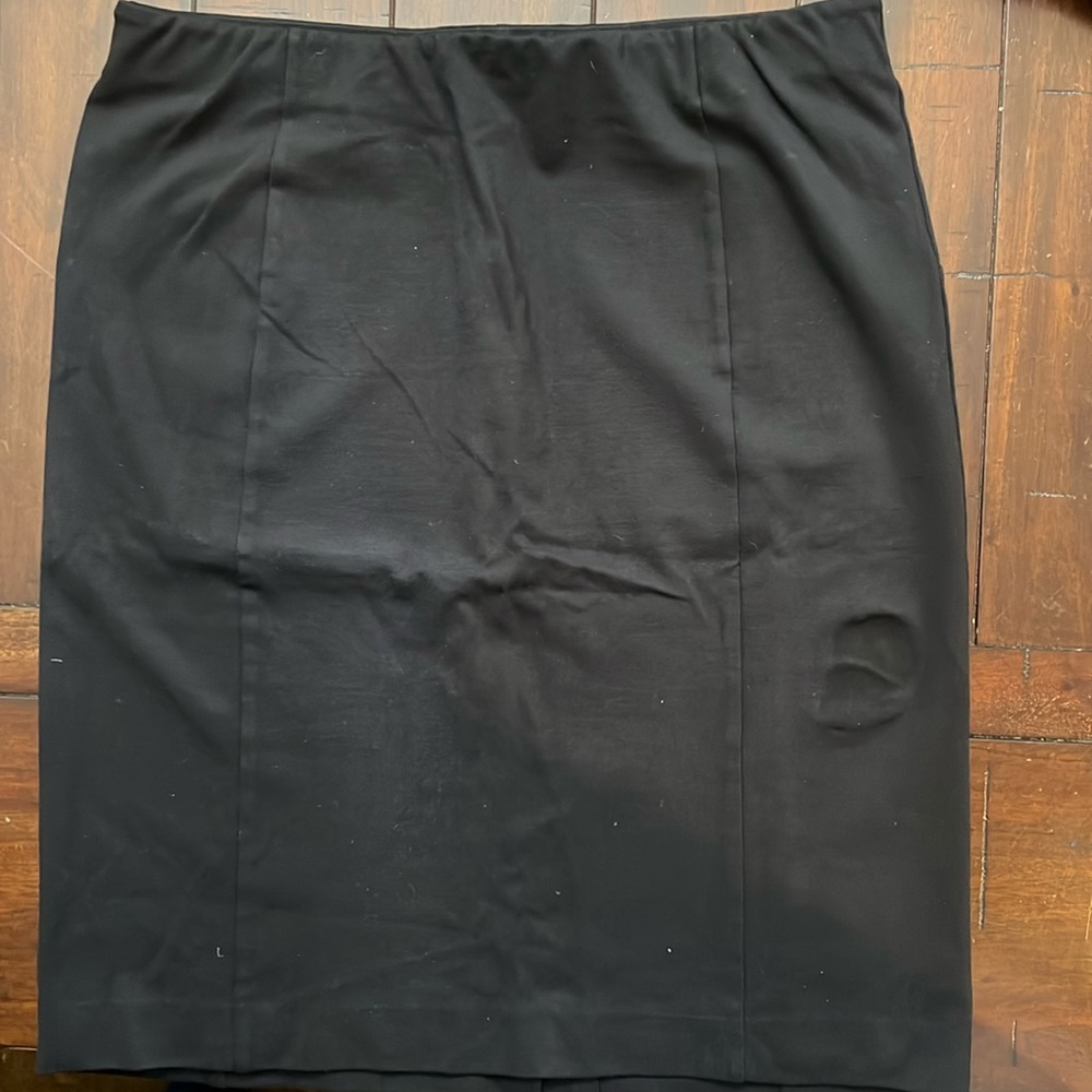 Ann Taylor solid black stretch waist skirt
